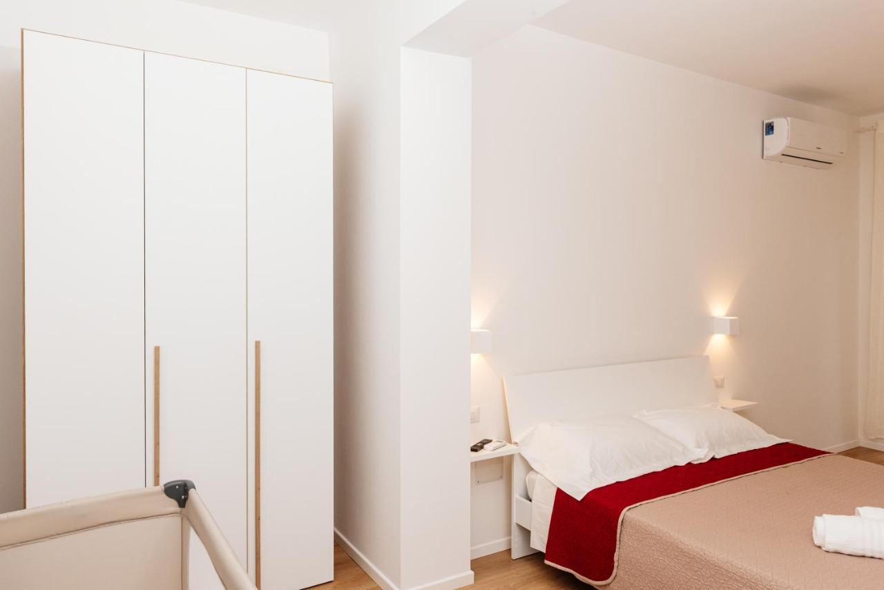 La Casa Di Ambra Otel Porto Torres Dış mekan fotoğraf